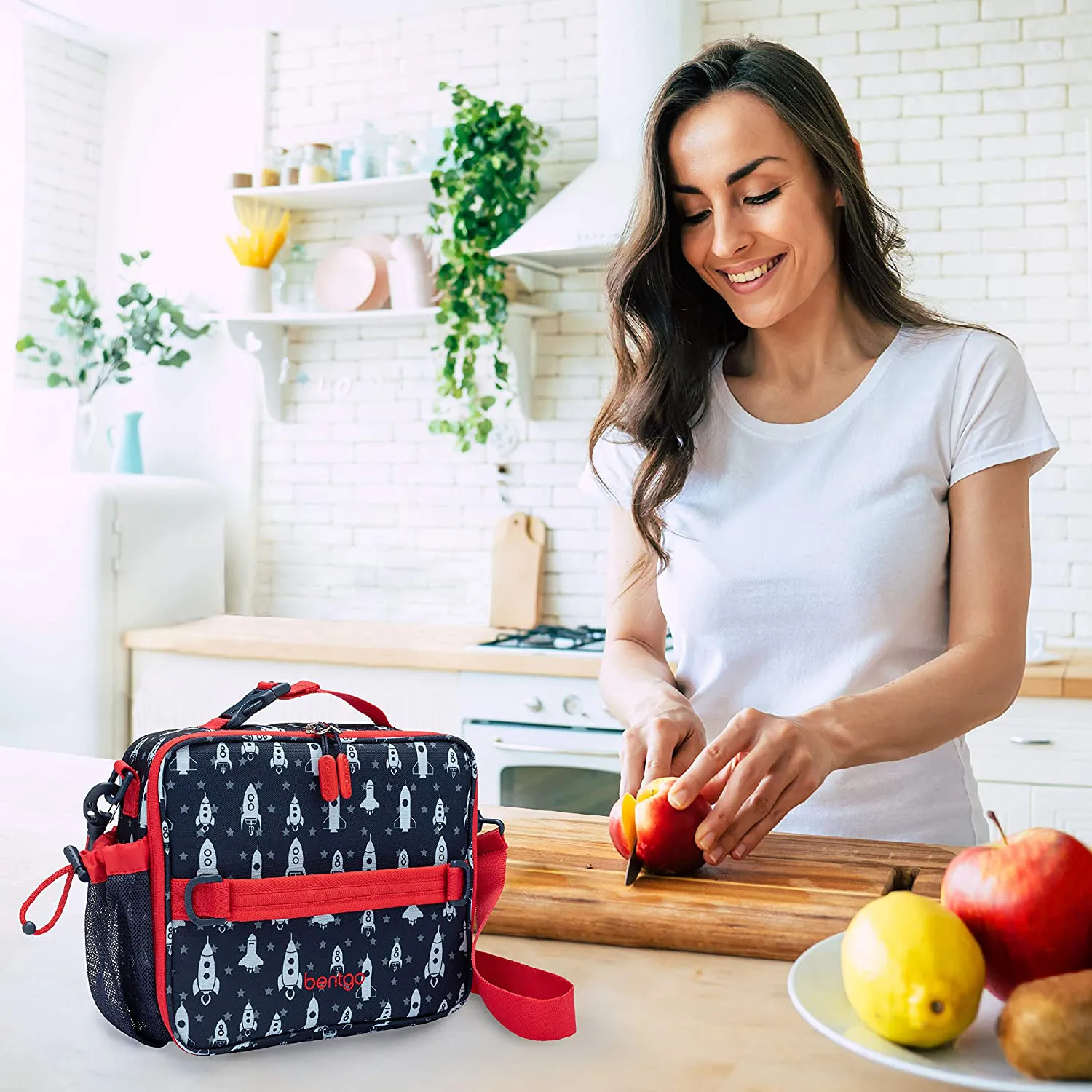 Bentgo Kids Prints Lunch Bag - Double Insulated, Durable, Water-Resistant Fabric with Interior and Exterior Zippered Pockets and External Bottle Holder- Ideal for Children of All Ages (Mermaid)